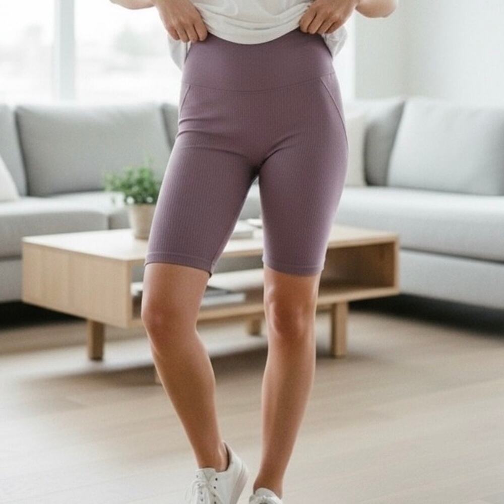 Everlane Seamless Pull on Bike Short Women's XL / XXL Dusty Lavender